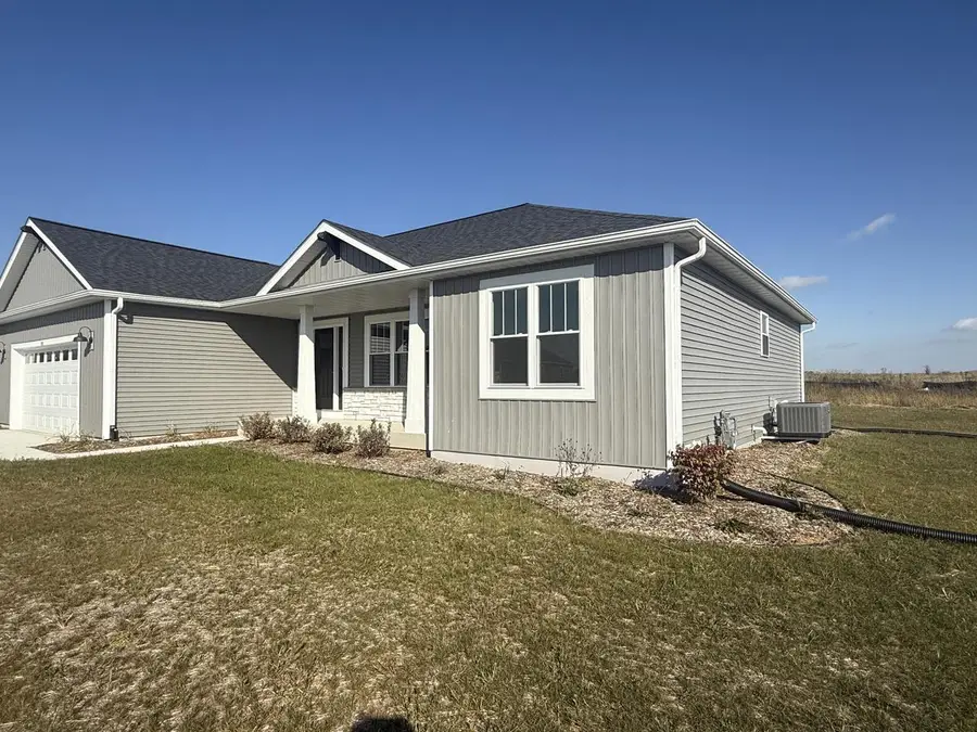 344 Ridgeview DRIVE, Lake Mills, WI 53551 - Image #3