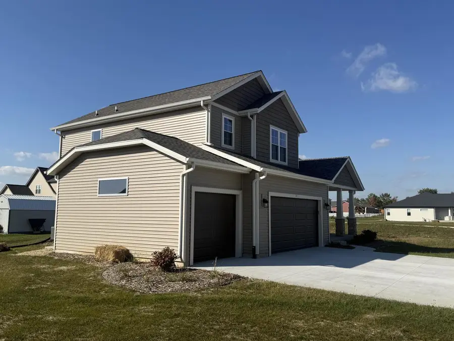 411 Ridgeview COURT, Lake Mills, WI 53551 - Image #2