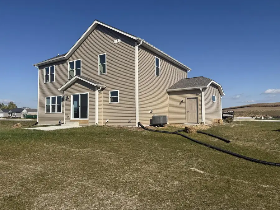 411 Ridgeview COURT, Lake Mills, WI 53551 - Image #3
