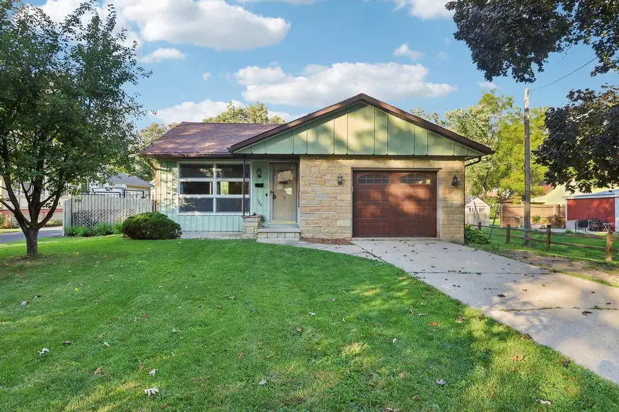 123 W Oak STREET, Lake Mills, WI 53551 - Image #2