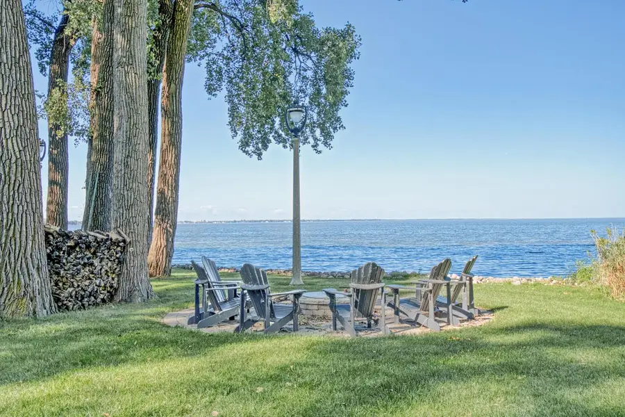 5100 Streich LANE, Oshkosh, WI 54902 - Image #3