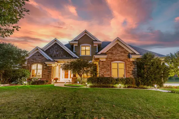 1005 E Oak COURT, Oak Creek, WI 53154