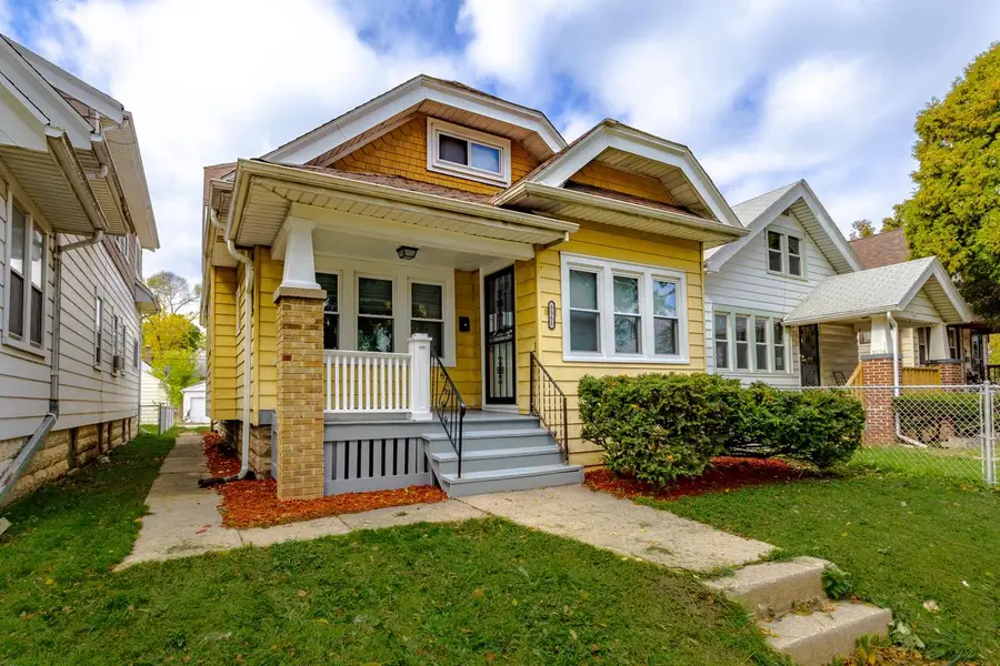 5561 N 40th STREET, Milwaukee, WI 53209 - Image #2