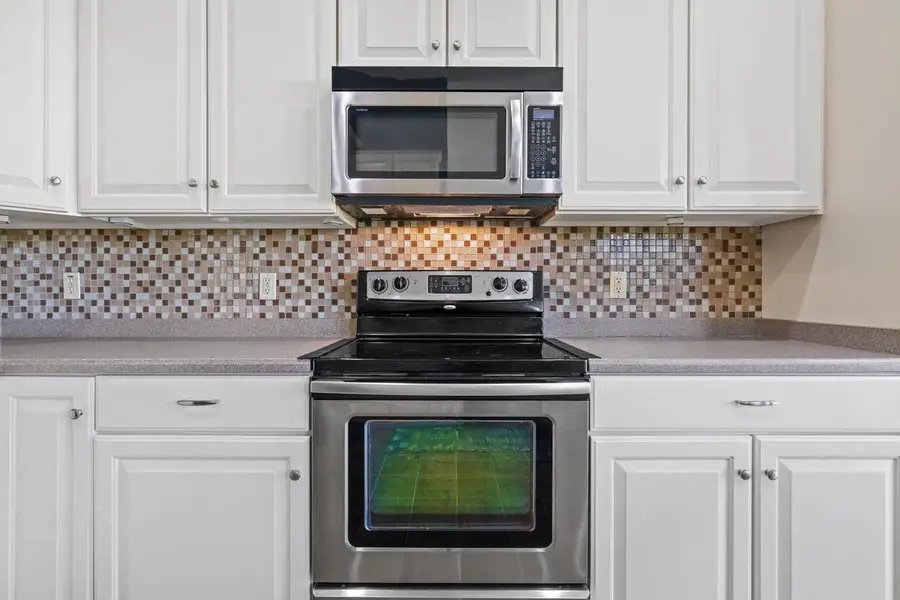 614 Stoecker Farm AVENUE, Mukwonago, WI 53149 - Image #2