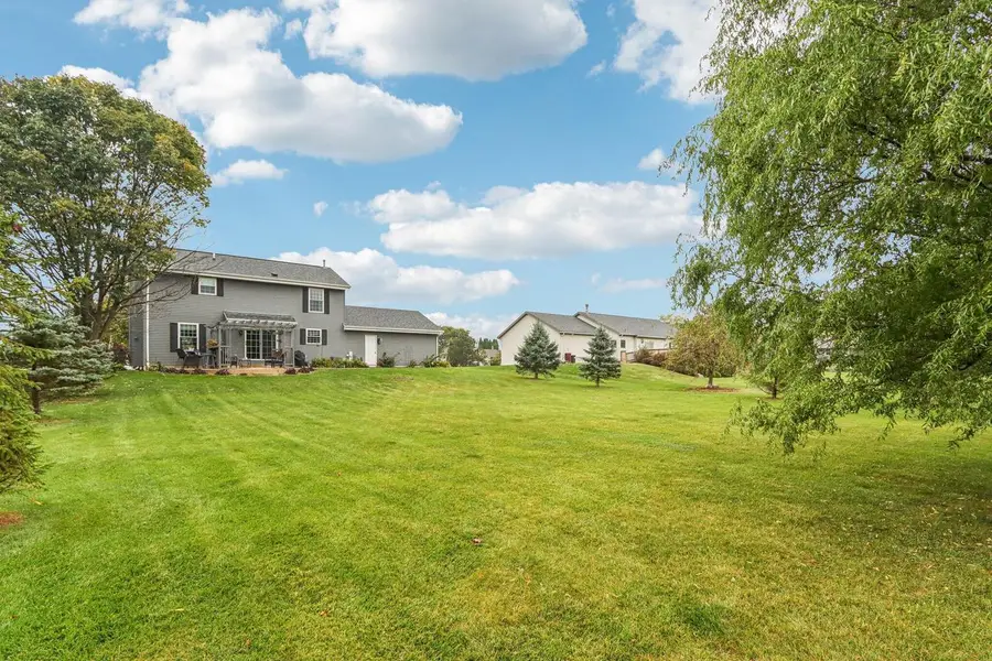 28645 Sunflower LANE, Waterford, WI 53185 - Image #2