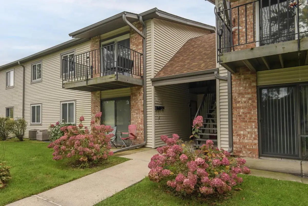 N115W17121 Armada DRIVE, Germantown, WI 53022 - Image #1