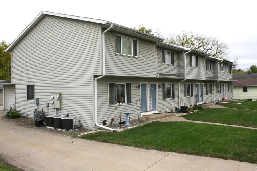 426 4th AVENUE N, Onalaska, WI 54650 - Image #2