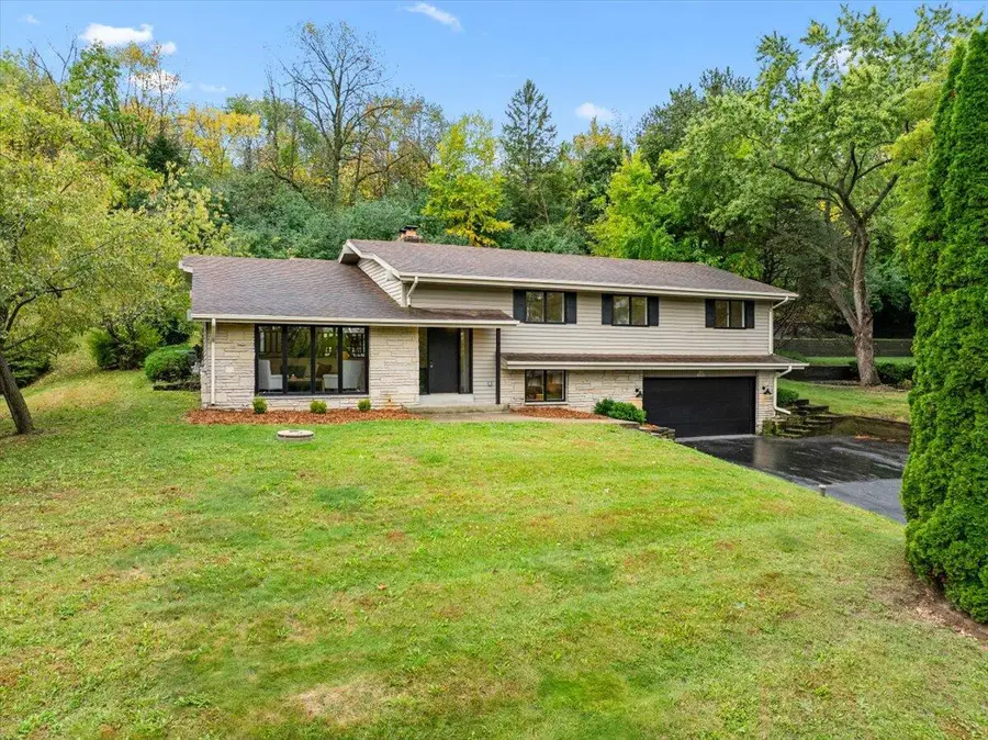N105W20975 Oak LANE, Germantown, WI 53022 - Image #2