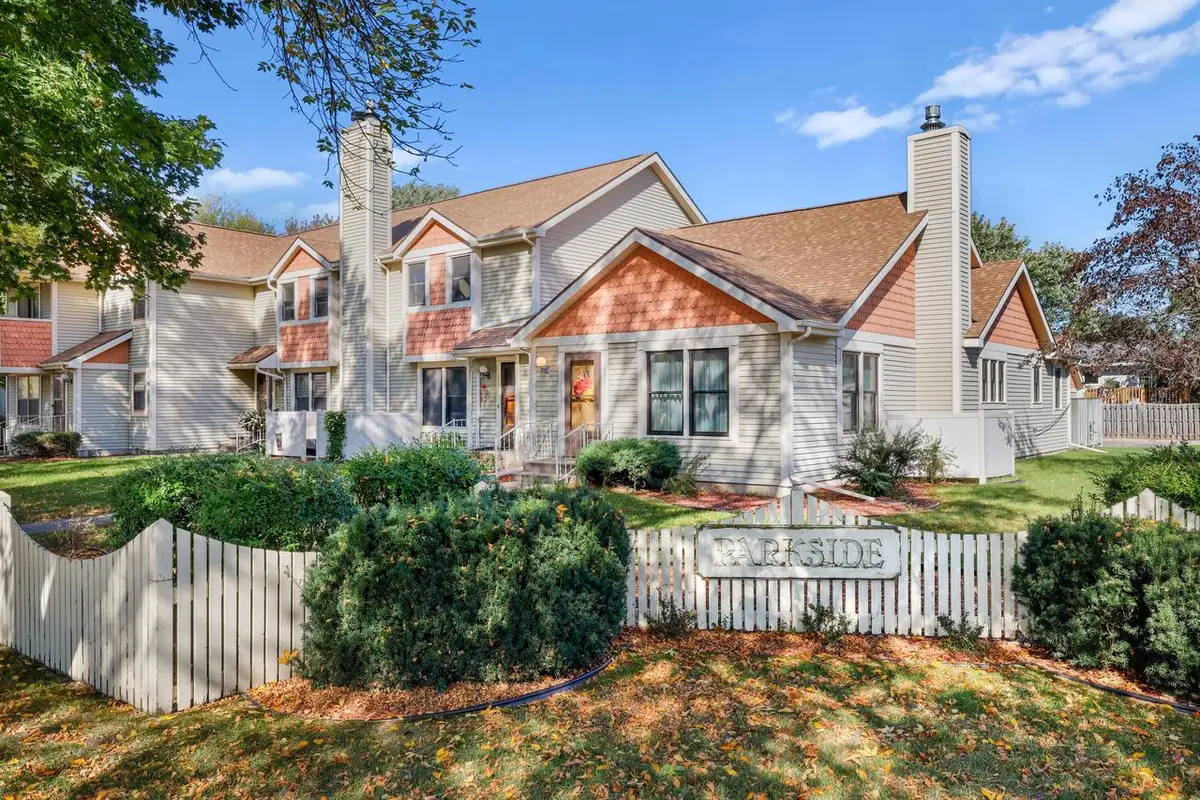 939 Sunset PLACE, Onalaska, WI 54650 - Image #1