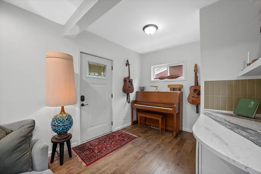 6650 Hillside LANE, Wauwatosa, WI 53213 - Image #3