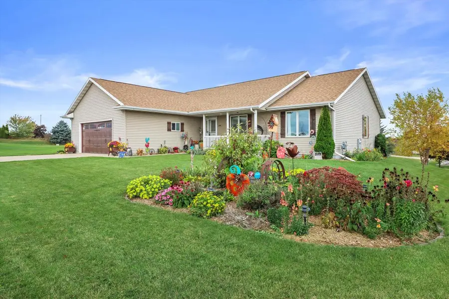104 Carolyn COURT, Eden, WI 53019 - Image #2