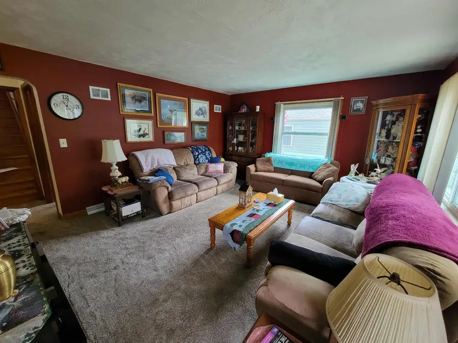 3718 S Iowa AVENUE, Saint Francis, WI 53235 - Image #3