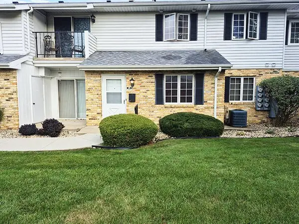 8630 30th AVENUE #104, Kenosha, WI 53142