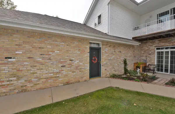 4249 Taylor Harbor W #6, Mount Pleasant, WI 53406