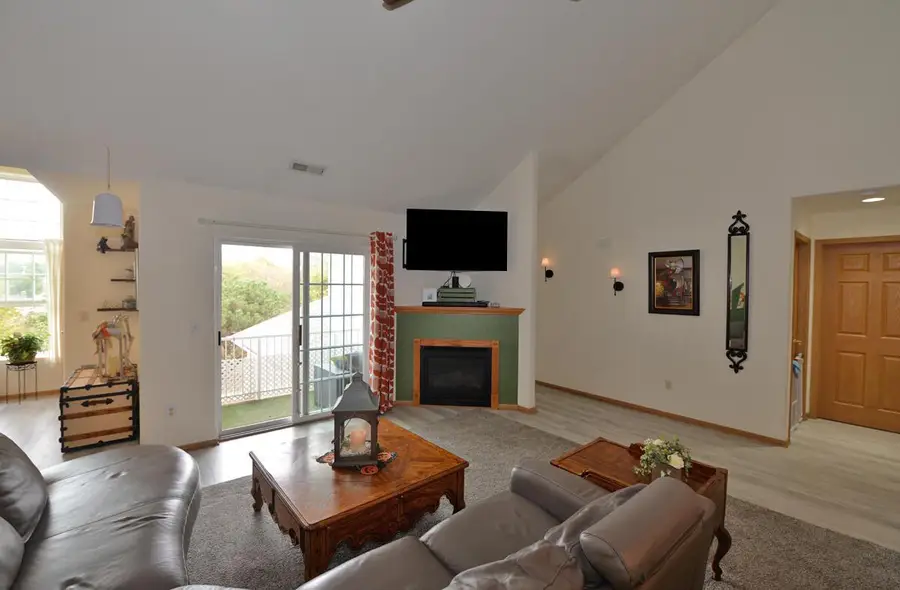 4249 Taylor Harbor W #6, Mount Pleasant, WI 53406 - Image #3