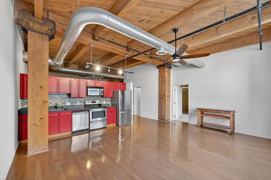 234 E Reservoir AVENUE #203, Milwaukee, WI 53212 - Image #2