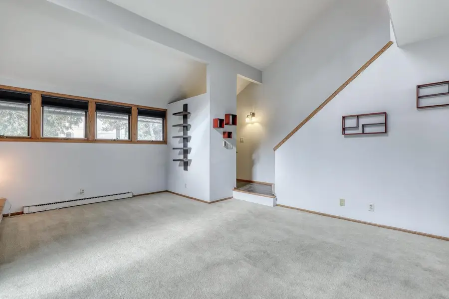 5184 Woodbridge LANE S, Greenfield, WI 53221 - Image #2