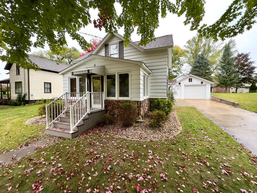 302 E Park STREET, Neshkoro, WI 54960 - Image #3