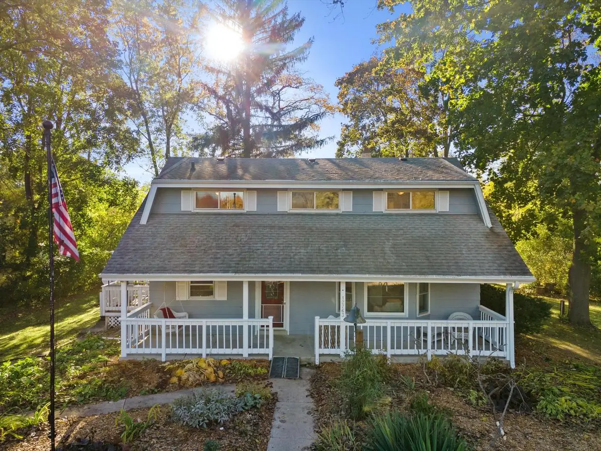 12763 N East Shoreland DRIVE, Mequon, WI 53092 - Image #1