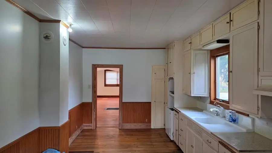 775 Westview STREET, Cleveland, WI 53015 - Image #2