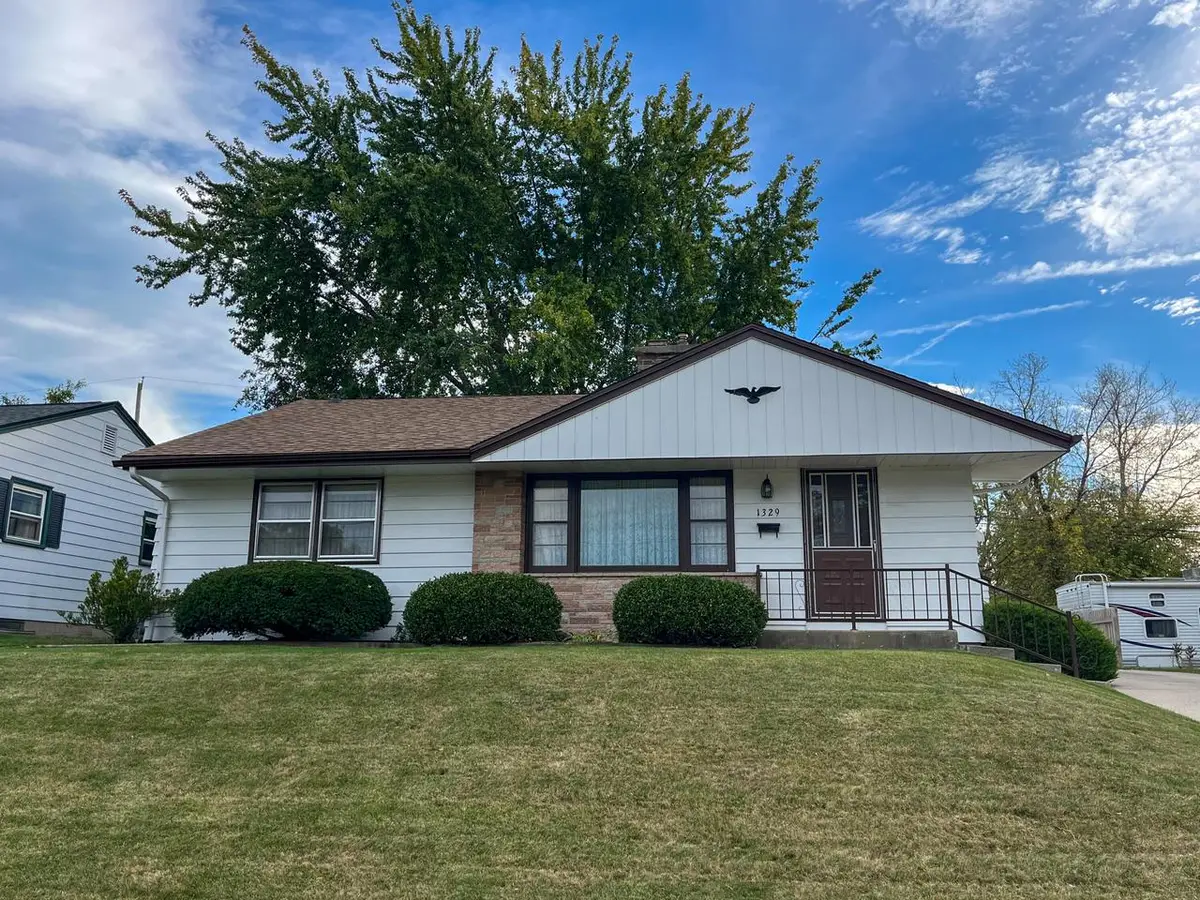 1329 Drexel BOULEVARD, South Milwaukee, WI 53172 - Image #1