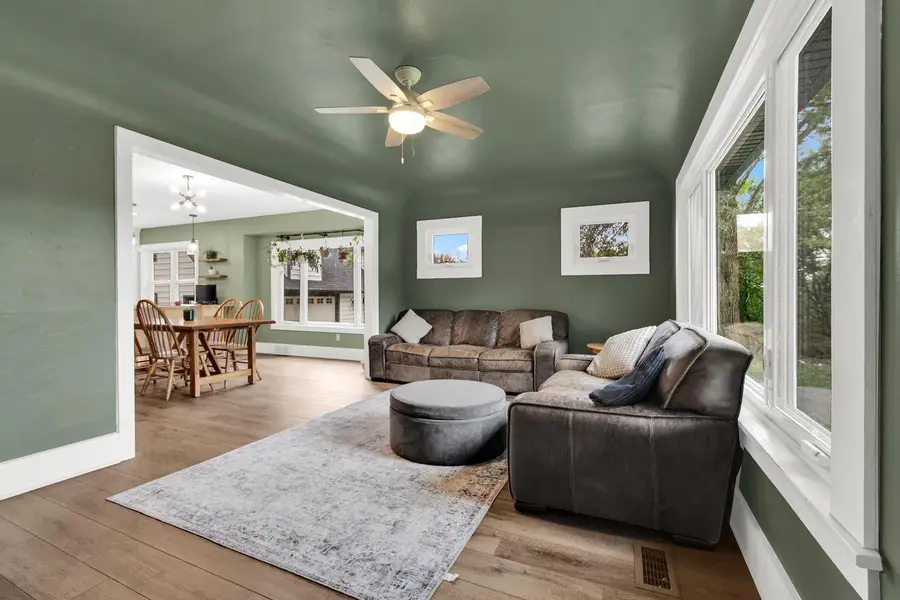 420 Kettle Moraine DRIVE N, Slinger, WI 53086 - Image #2