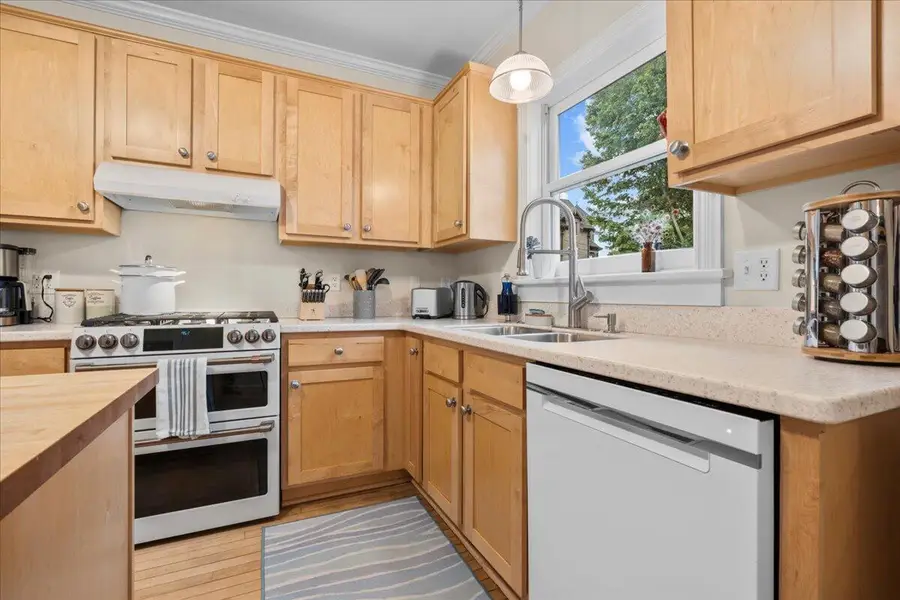 328 Ontario AVENUE, Sheboygan, WI 53081 - Image #3