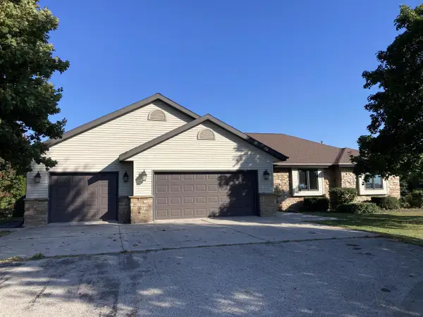 9801 Hartmann ROAD, Oostburg, WI 53070