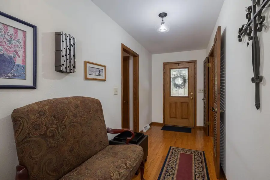 N1394 Red Oaks DRIVE, La Crosse, WI 54601 - Image #2