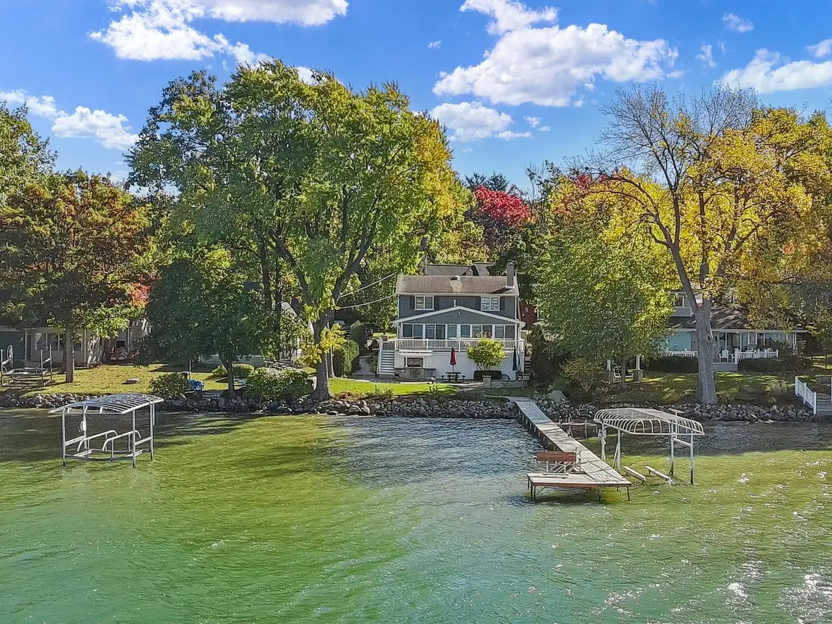 831 Shore DRIVE, Twin Lakes, WI 53181 - Image #1