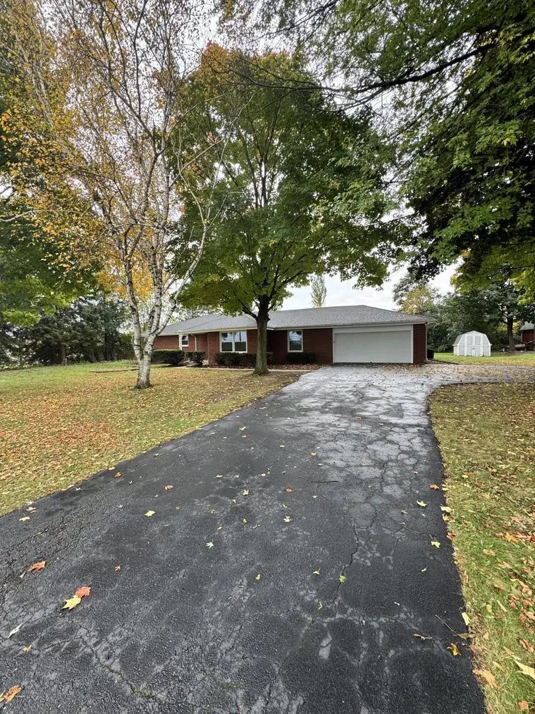 1025 W Puetz ROAD, Oak Creek, WI 53154 - Image #2