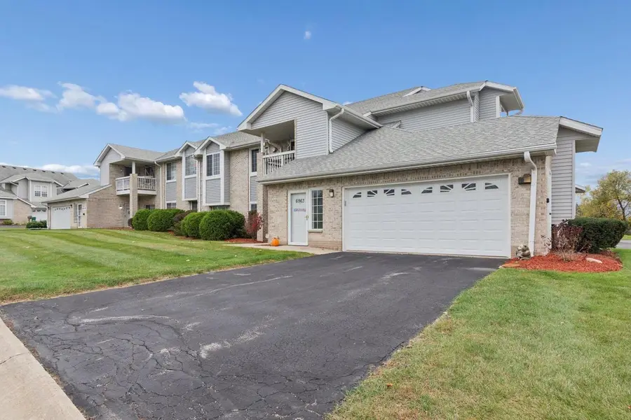 6961 S Rolling Meadows COURT, Oak Creek, WI 53154 - Image #3