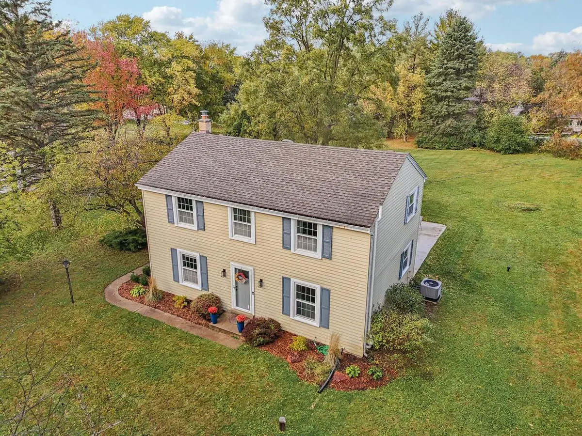 10606 Robinwood COURT, Cedarburg, WI 53012 - Image #1