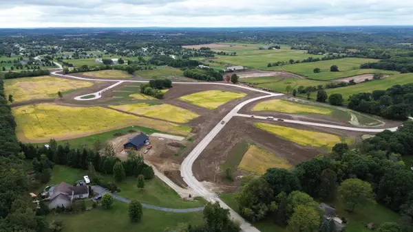 1075 BAMBI ROAD #Lt19, Hubertus, WI 53033