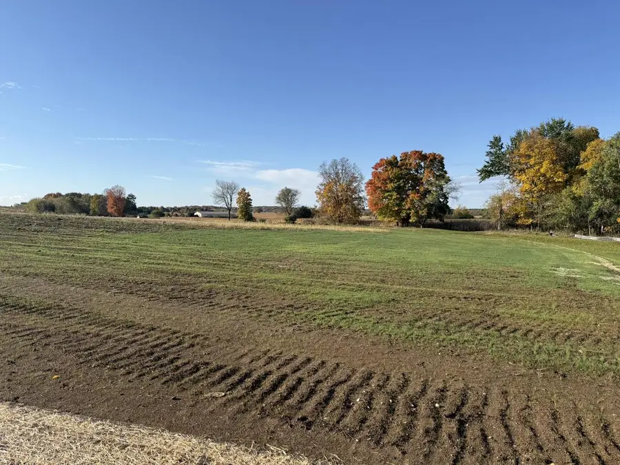 1075 BAMBI ROAD #Lt19, Hubertus, WI 53033 - Image #2