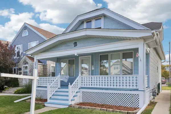 3674 S Ahmedi AVENUE, Saint Francis, WI 53235