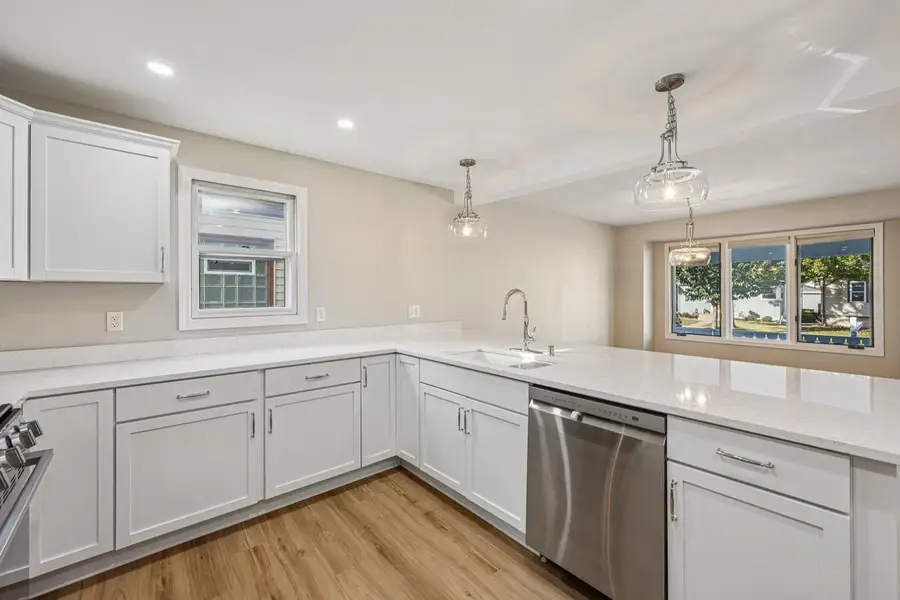 3674 S Ahmedi AVENUE, Saint Francis, WI 53235 - Image #3