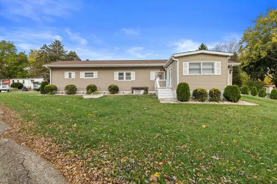 1455 Greenfield AVENUE, Burlington, WI 53105 - Image #2