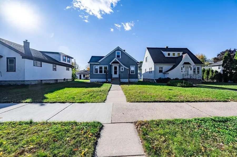 2427 Loomis STREET, La Crosse, WI 54603 - Image #3