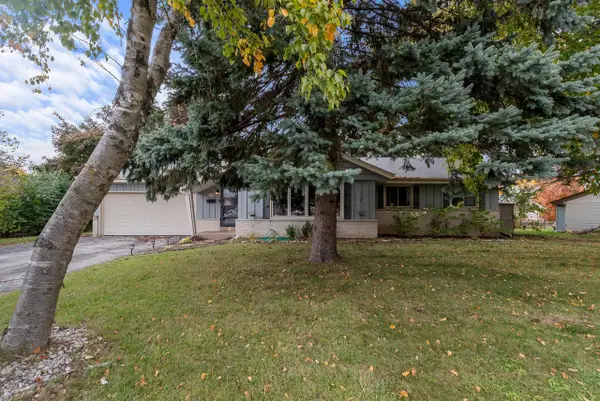 W174N9287 Joper ROAD, Menomonee Falls, WI 53051