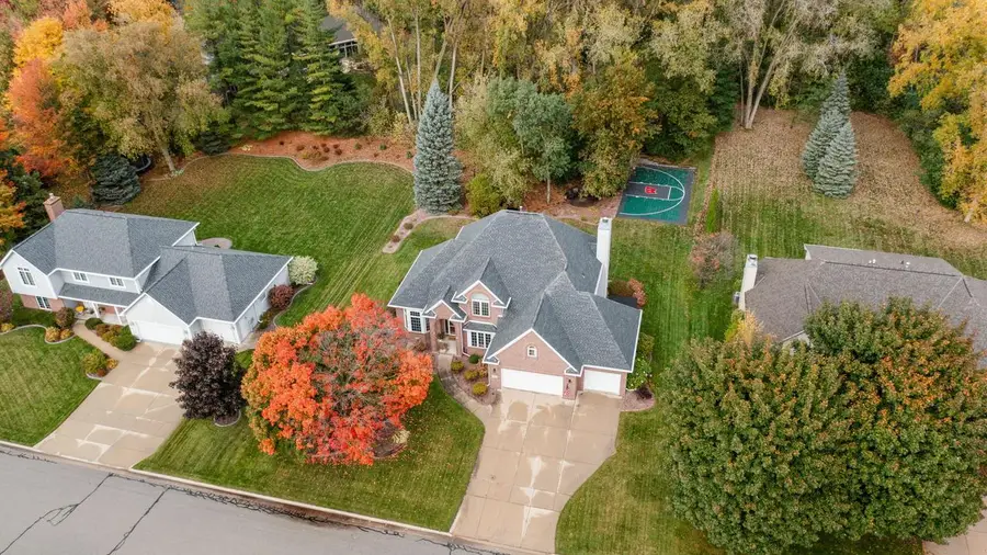 1570 Mesa DRIVE, Ashwaubenon, WI 54313 - Image #2