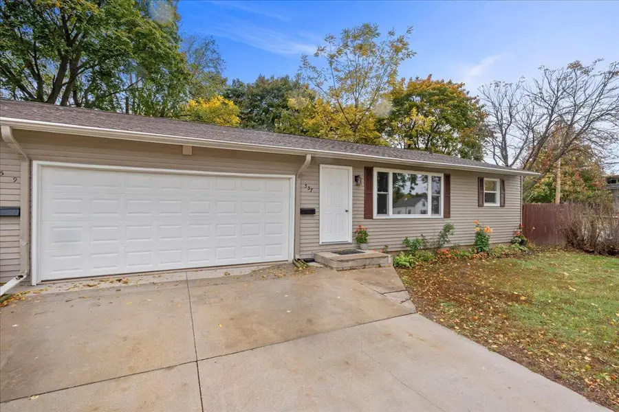 557 Leavens AVENUE #559, Sheboygan Falls, WI 53085 - Image #2