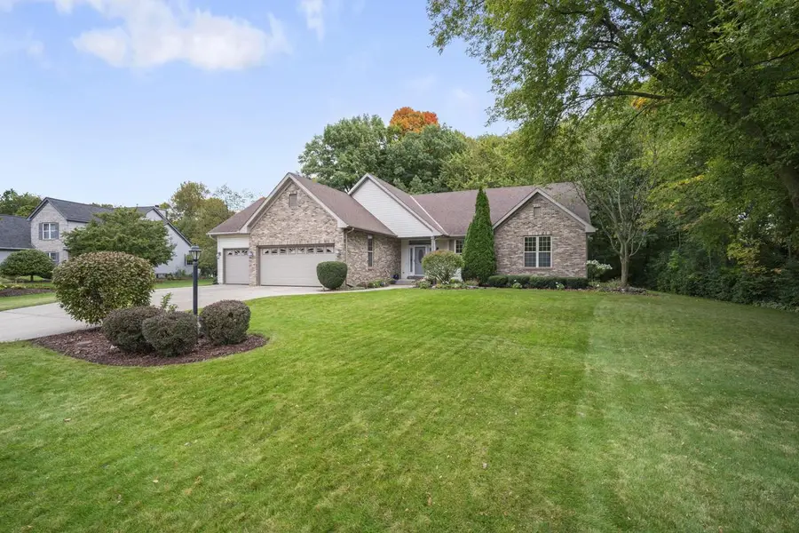 W144N10010 Sun Valley TRAIL, Germantown, WI 53022 - Image #2