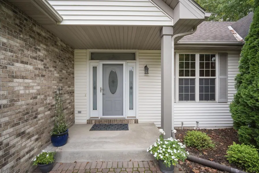 W144N10010 Sun Valley TRAIL, Germantown, WI 53022 - Image #3