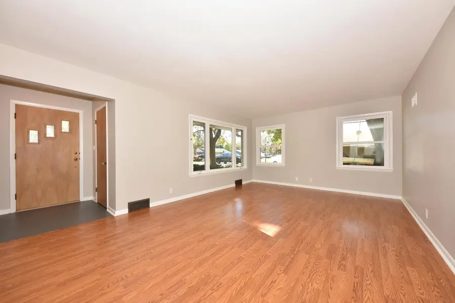 316 Sunny LANE, Thiensville, WI 53092 - Image #3