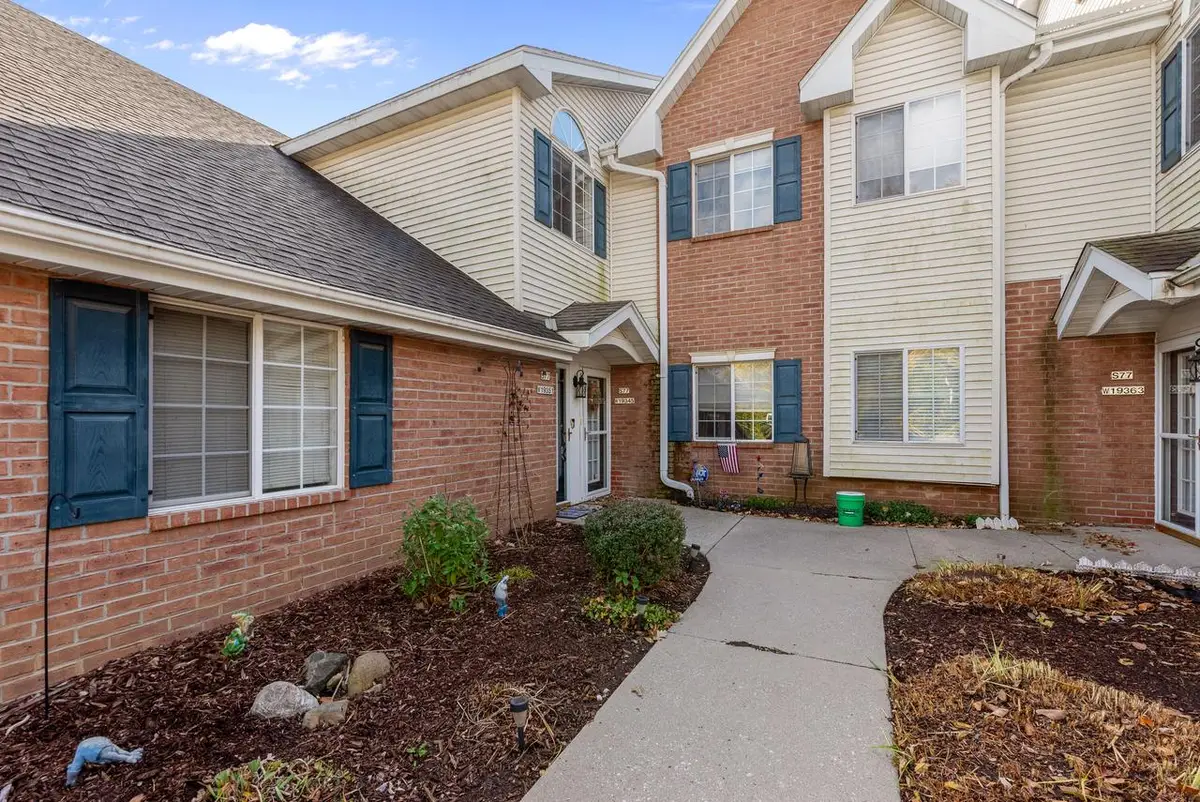 S77W19351 Lakewood DRIVE, Muskego, WI 53150 - Image #1