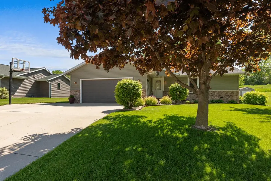 718 Donald STREET, Mayville, WI 53050 - Image #2