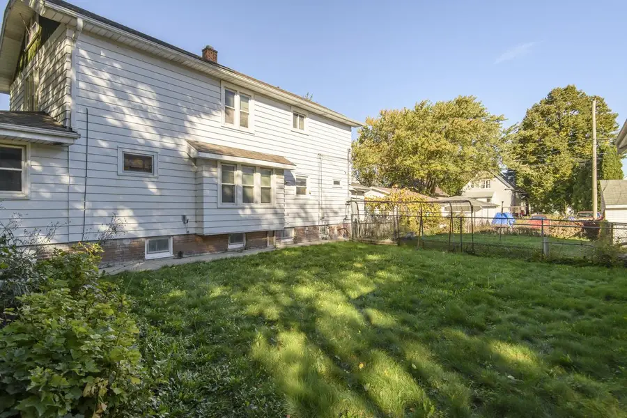 3732 E Carpenter AVENUE, Cudahy, WI 53110 - Image #2
