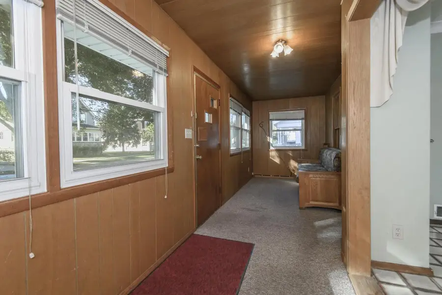 3732 E Carpenter AVENUE, Cudahy, WI 53110 - Image #3