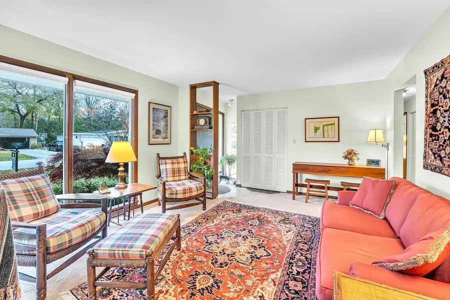 2417 W Acacia ROAD, Glendale, WI 53209 - Image #2